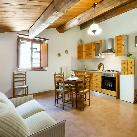 بيت للعطل In With Pool تْشيتّا دي كاستيلّو