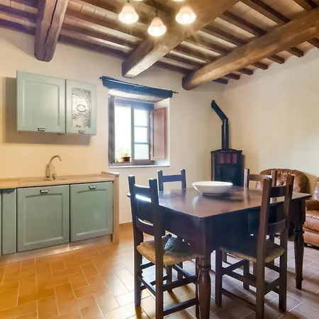 In With Pool بيت للعطل